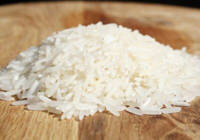 Container vs. Bulk Shipment: A Strategic Guide for Rice Exporters